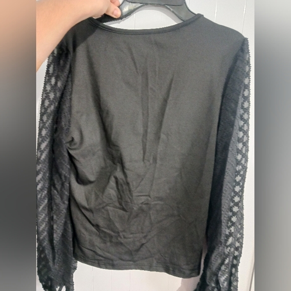 Shein Women black wrap puffer long sleeve top - Picture 6 of 11